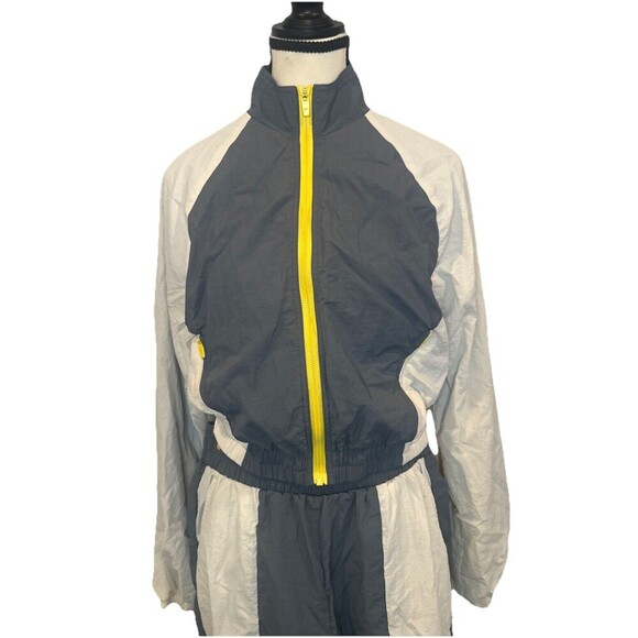 Fabletics Women's Alayia Color Block Storm Cloud Jacket & Track Pant Set Sz S - Picture 2 of 16